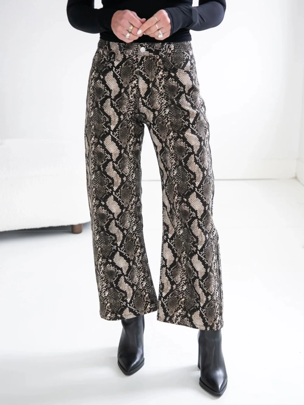 Anniewear Barrel Snake Print Pants Size XL Black Brown High Rise Cropped NEW - Picture 1 of 13